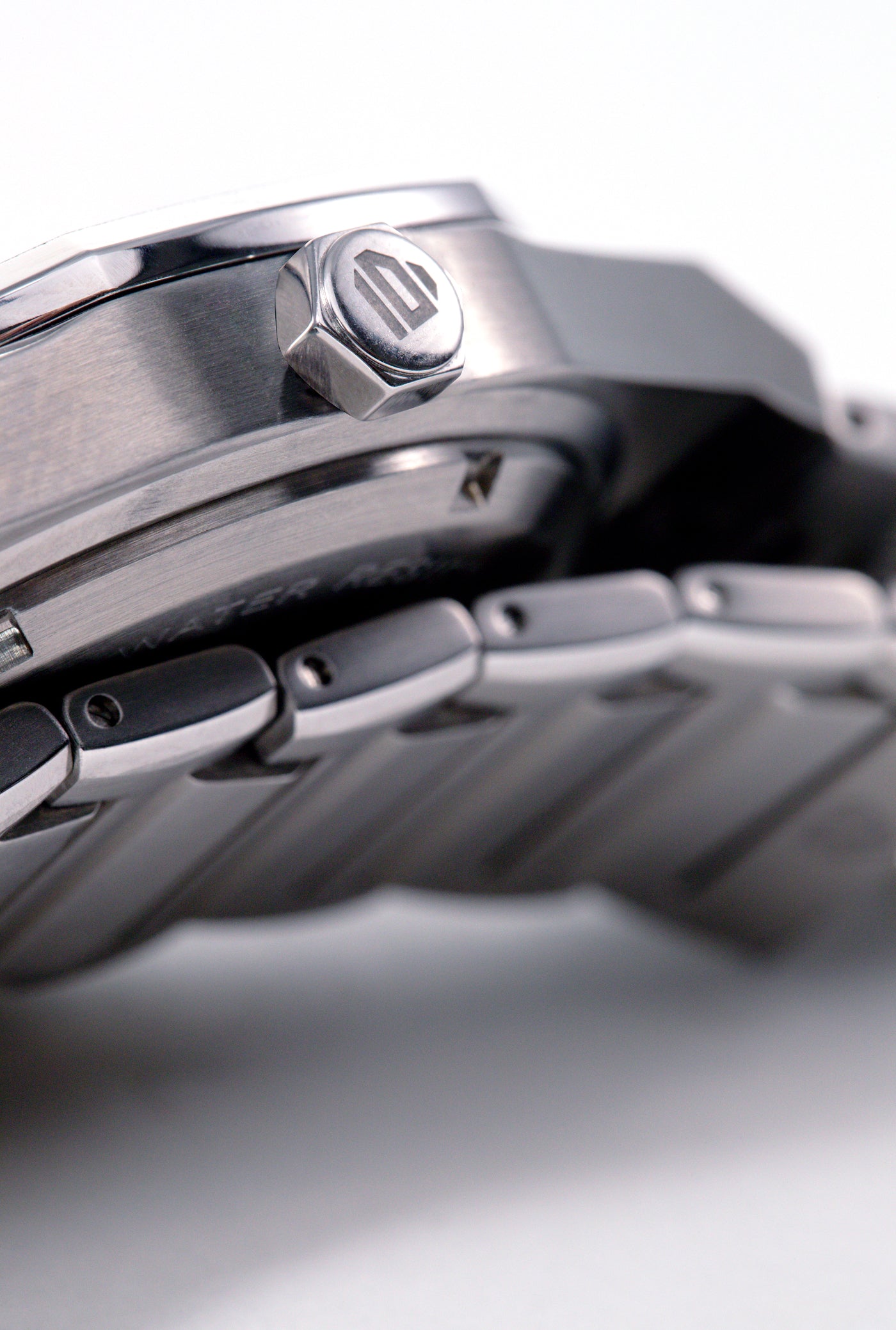 Underdeep Silver Automatic Watch – LIMITED EDITION